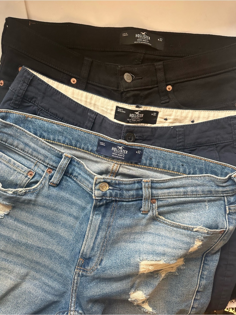Hollister Men's Size 32 Short Bundle (3 pairs)